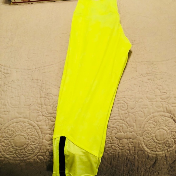 Nike leggings - Picture 2 of 2